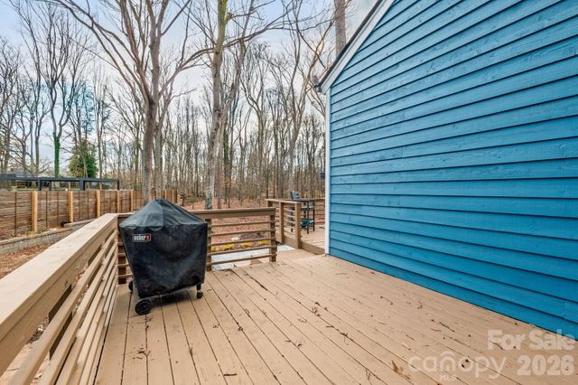 600 Boyce Road, Charlotte, NC 28211