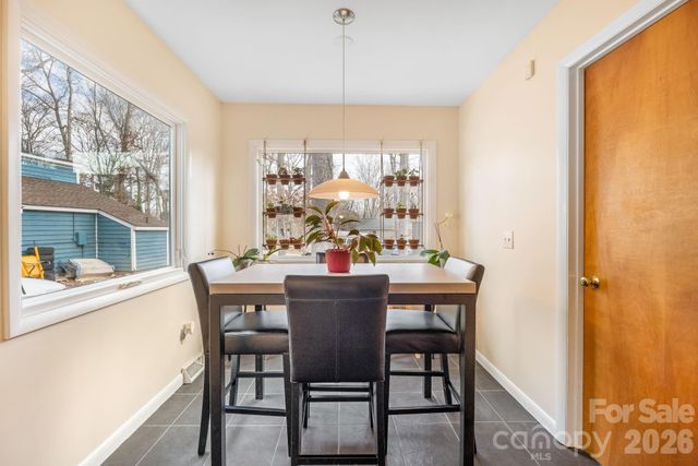 600 Boyce Road, Charlotte, NC 28211