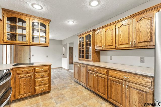 5512 Woodlawn Avenue, Ralston, NE 68127