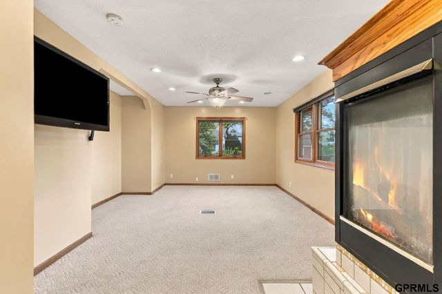 5512 Woodlawn Avenue, Ralston, NE 68127