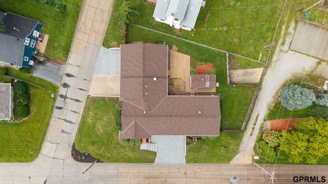 5512 Woodlawn Avenue, Ralston, NE 68127
