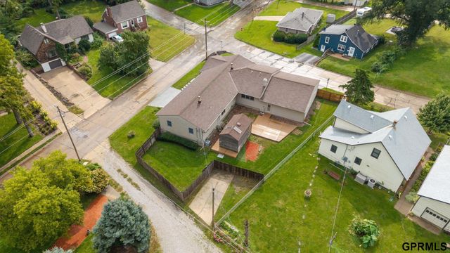 5512 Woodlawn Avenue, Ralston, NE 68127