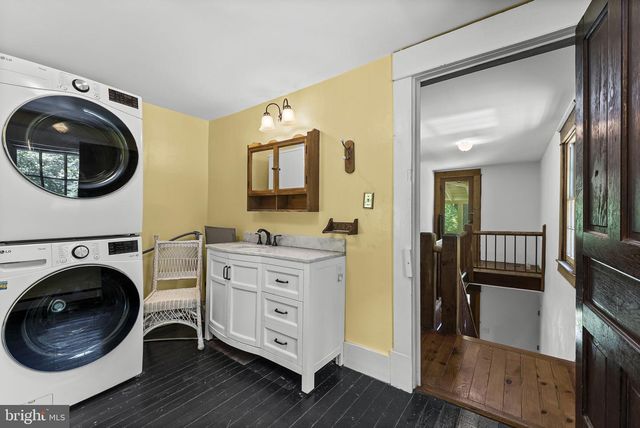 9406 OBANNONS MILL RD, Boston, VA 22713