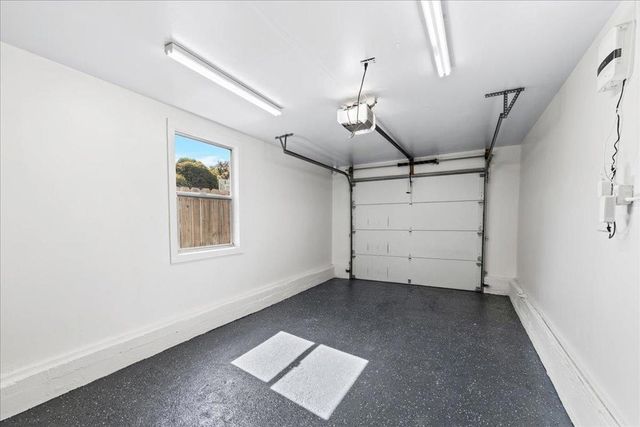 220 Lindbergh Street, San Mateo, CA 94401