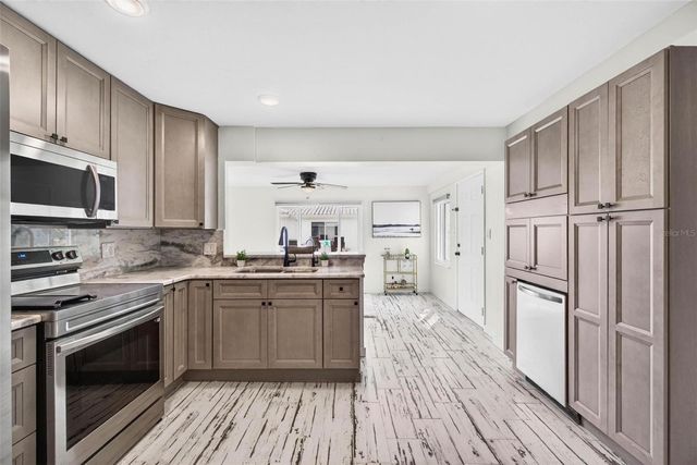 14198 89TH AVENUE, Seminole, FL 33776