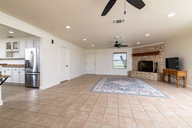 6634 Tim Donald Road, Justin, TX 76247