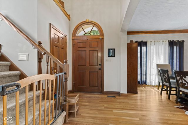 2418 Somerset Circle, Franklin, IN 46131