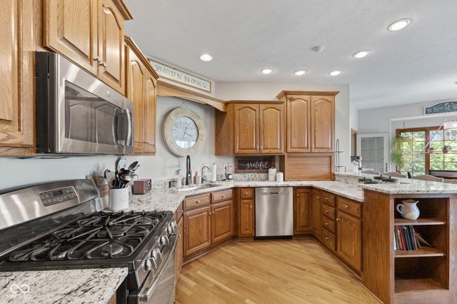 2418 Somerset Circle, Franklin, IN 46131