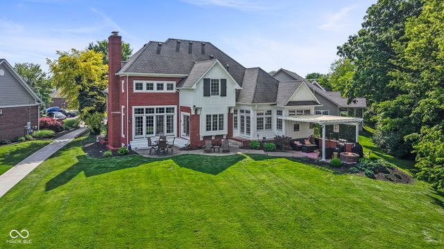 2418 Somerset Circle, Franklin, IN 46131