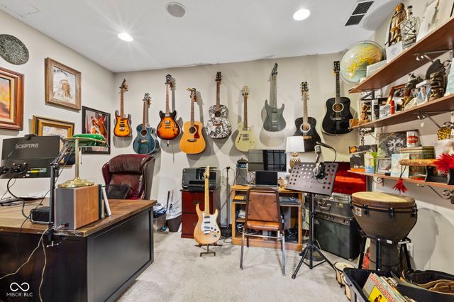 2418 Somerset Circle, Franklin, IN 46131