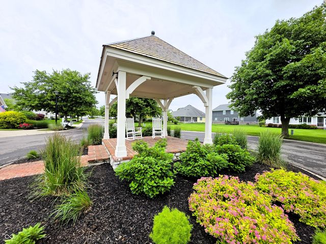 2418 Somerset Circle, Franklin, IN 46131