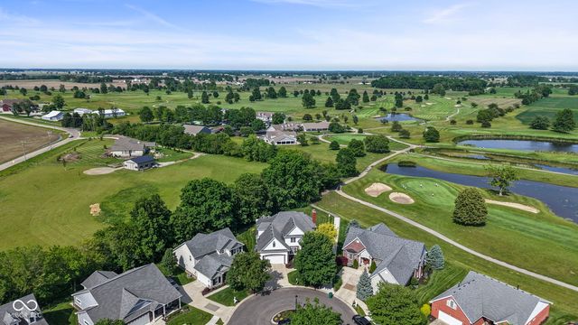 2418 Somerset Circle, Franklin, IN 46131