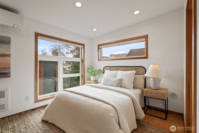 1530 18th Avenue S, Seattle, WA 98144