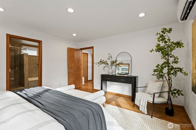 1530 18th Avenue S, Seattle, WA 98144