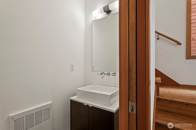 1530 18th Avenue S, Seattle, WA 98144