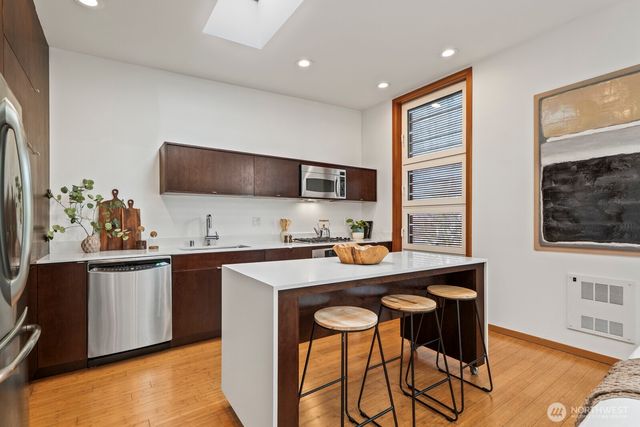 1530 18th Avenue S, Seattle, WA 98144