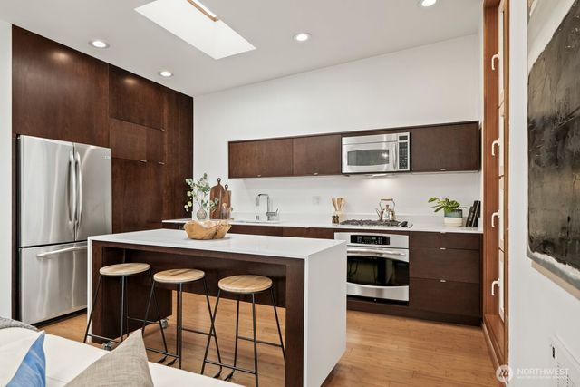 1530 18th Avenue S, Seattle, WA 98144