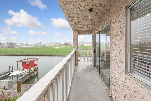 14428 COMPASS St 201, Corpus Christi, TX 78418