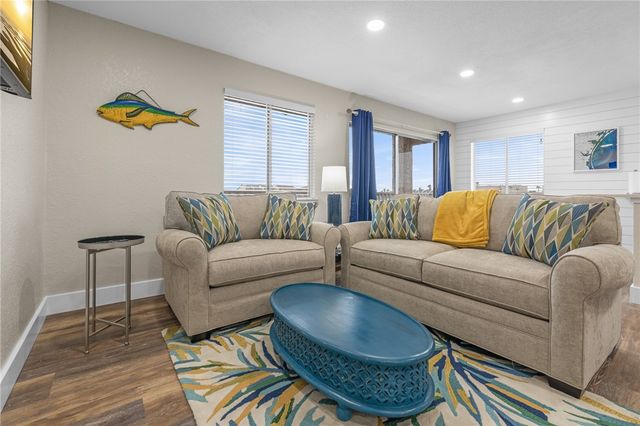 14428 COMPASS St 201, Corpus Christi, TX 78418