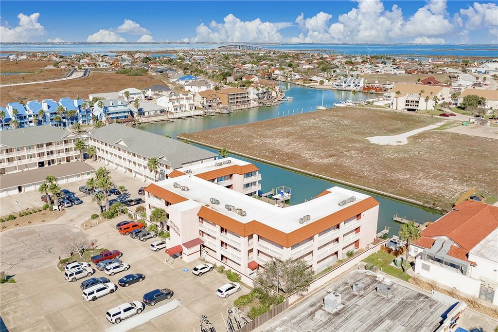 14428 COMPASS St 201, Corpus Christi, TX 78418