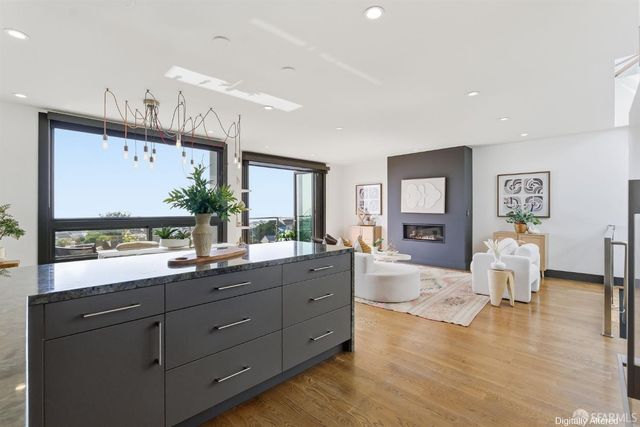 2071 29th Avenue, San Francisco, CA 94116