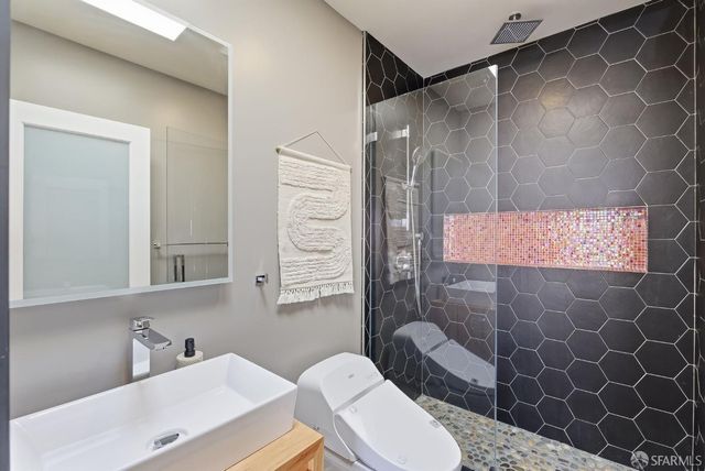 2071 29th Avenue, San Francisco, CA 94116