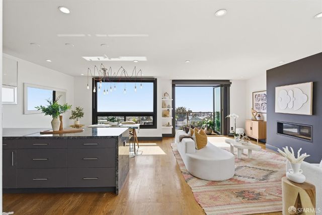 2071 29th Avenue, San Francisco, CA 94116