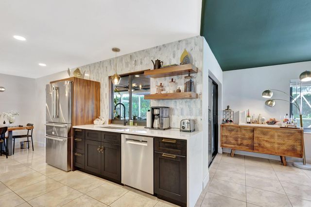 932 Evergreen Drive, North Palm Beach, FL 33408