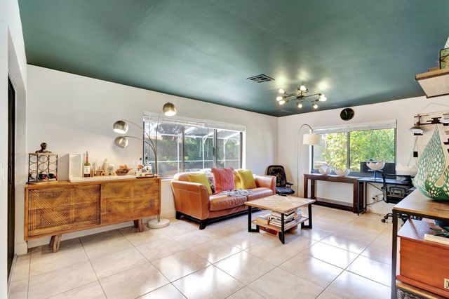 932 Evergreen Drive, North Palm Beach, FL 33408