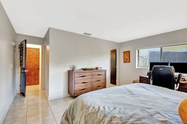 932 Evergreen Drive, North Palm Beach, FL 33408