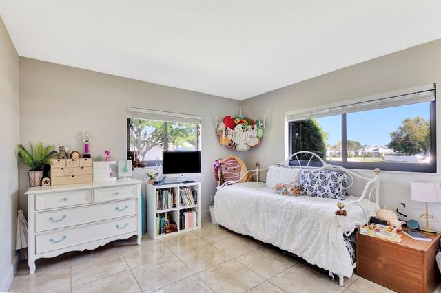 932 Evergreen Drive, North Palm Beach, FL 33408