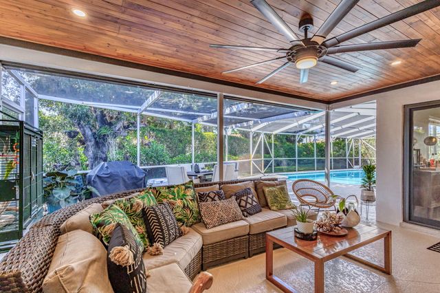 932 Evergreen Drive, North Palm Beach, FL 33408