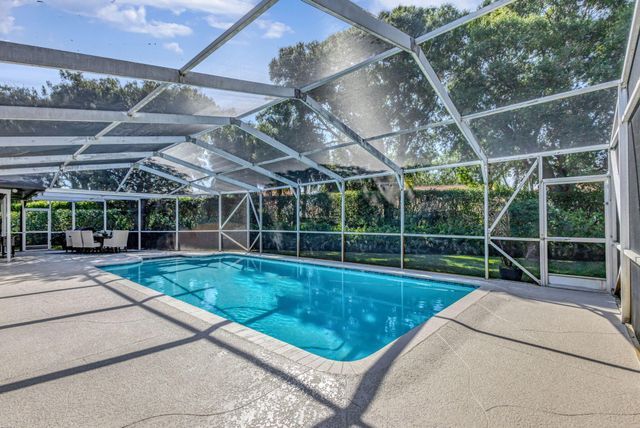 932 Evergreen Drive, North Palm Beach, FL 33408