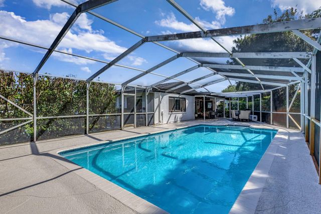 932 Evergreen Drive, North Palm Beach, FL 33408