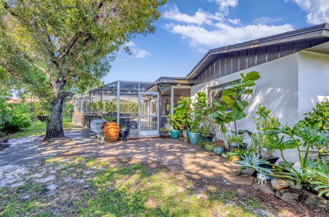 932 Evergreen Drive, North Palm Beach, FL 33408