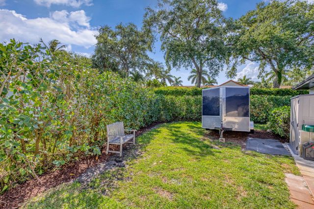 932 Evergreen Drive, North Palm Beach, FL 33408
