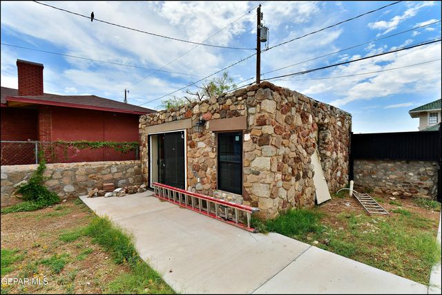 2906 WHEELING Avenue, El Paso, TX 79930