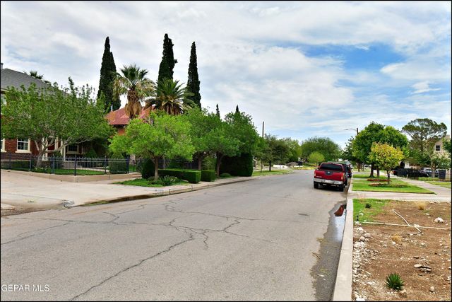 2906 WHEELING Avenue, El Paso, TX 79930