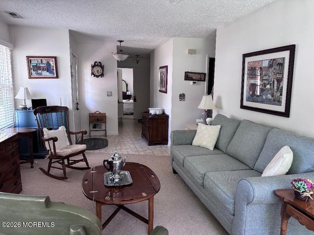 218 Ravenswood Road, Englishtown, NJ 07726