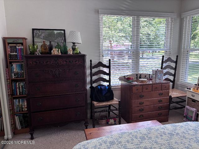 218 Ravenswood Road, Englishtown, NJ 07726