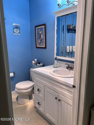218 Ravenswood Road, Englishtown, NJ 07726