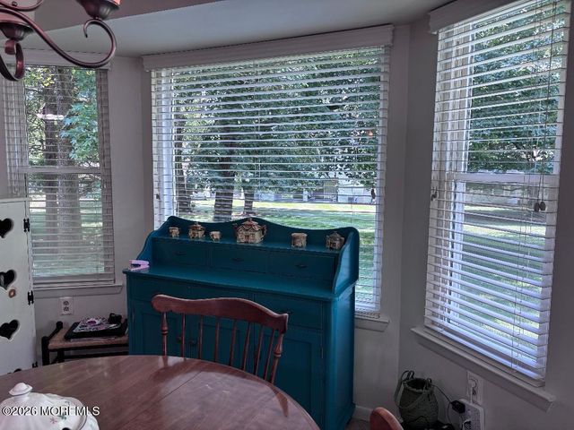 218 Ravenswood Road, Englishtown, NJ 07726