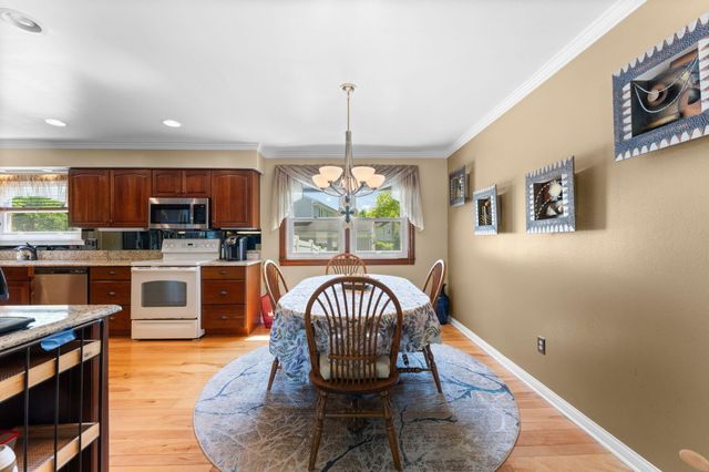 534 Forestbrooke Court, Saline, MI 48176
