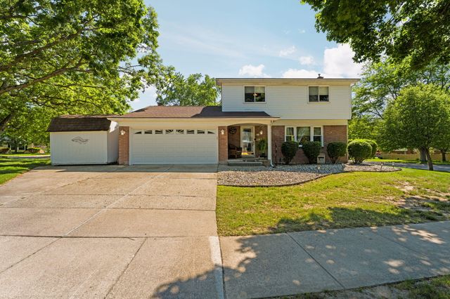 534 Forestbrooke Court, Saline, MI 48176