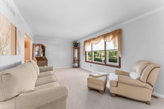 534 Forestbrooke Court, Saline, MI 48176