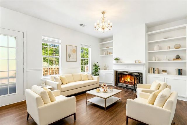 11255 Abbotts Station Drive, Duluth, GA 30097