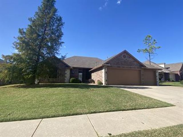 17117 Platinum Lane, Edmond, OK 73012