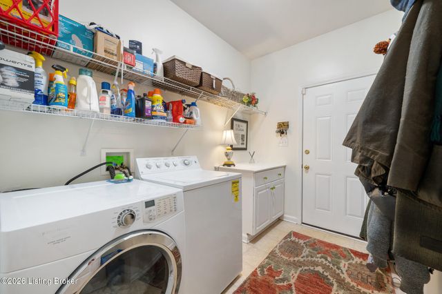 4419 Garden Leaf Dr, Louisville, KY 40241