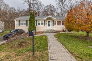 90 Sequoia Road, Bridgeport, CT 06606