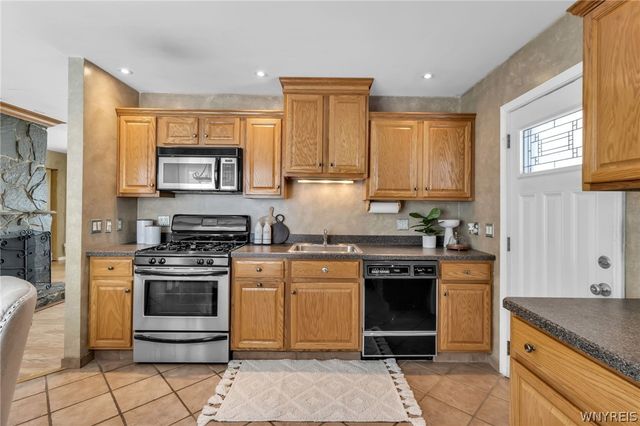 158 Overbrook Avenue, Tonawanda, NY 14150